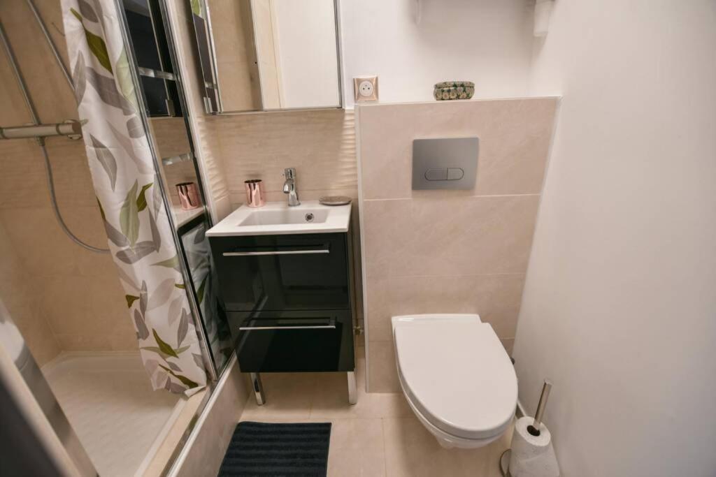 Instant Fleury, Studio Cosy Avec Jardin Secret Barbizon Bagian luar foto